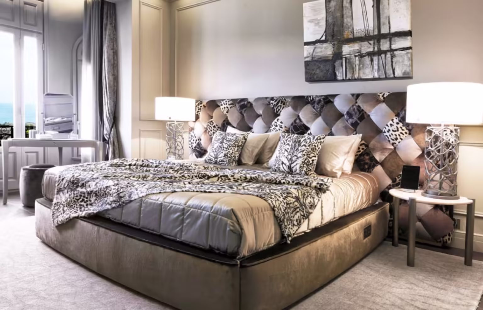 Chambre de Casa Emma, tête de lit capitonnée